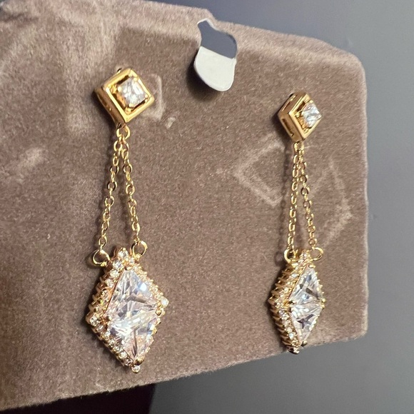 Nolan Miller Trillion Triangle Gold-tone Crystal Pierced Earrings - Picture 5 of 7